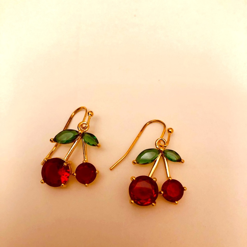 Cherry 🍒 Free cherry earrings/w purchase of cherry Key chain